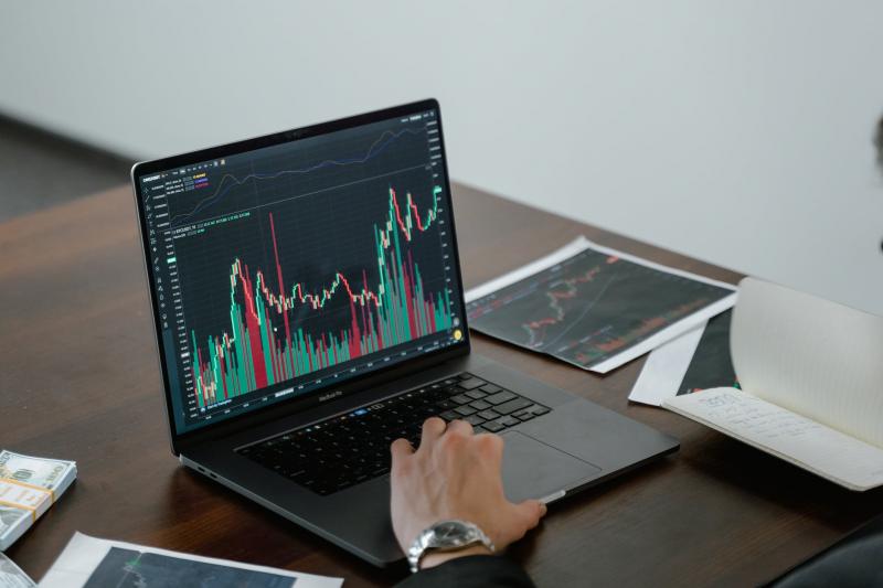 Trading Cryptocurrencies through a Forex Broker