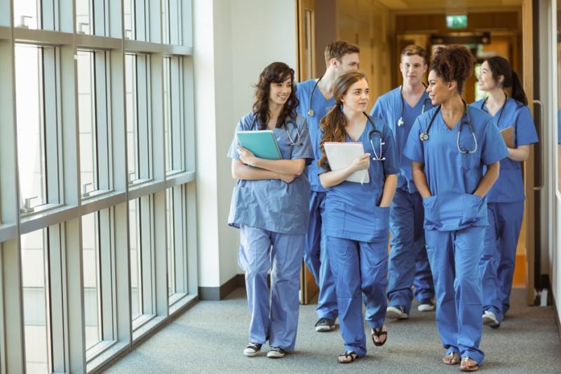 6 Things To Consider When Choosing A Medical School